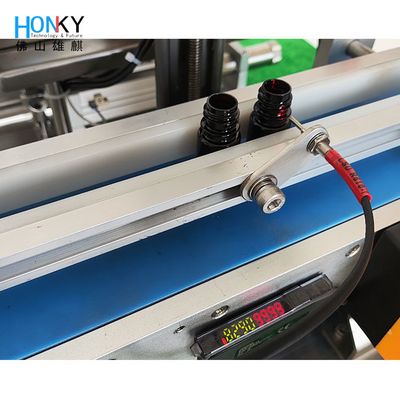 Small Batch Using Desktop Conveyor Whiten Cream Bottle Filling Machine With High Precison Ceramic Piston Pump For Cosmetic Packing